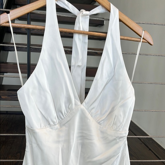 The A&F Julia Slip Halter Maxi Dress - Picture 4 of 5